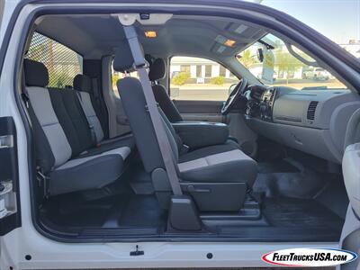 2008 Chevrolet Silverado 2500 Extended Cab 2WD  w/ Royal Utility Service Bed & Tommy Lift Gate - Photo 4 - Las Vegas, NV 89103