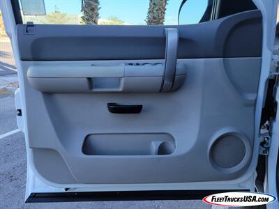 2008 Chevrolet Silverado 2500 Extended Cab 2WD  w/ Royal Utility Service Bed & Tommy Lift Gate - Photo 34 - Las Vegas, NV 89103