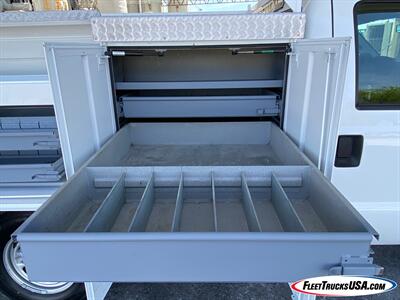 2012 Ford F-350 Super Duty XL  Utility Service Body w/ Tommy Lift Gate - Photo 64 - Las Vegas, NV 89103