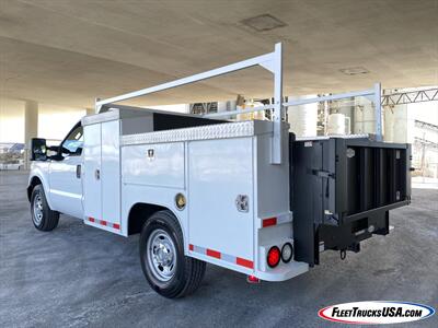 2012 Ford F-350 Super Duty XL  Utility Service Body w/ Tommy Lift Gate - Photo 2 - Las Vegas, NV 89103