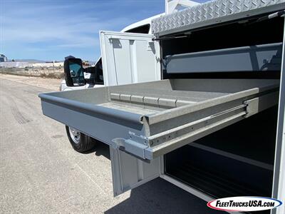 2012 Ford F-350 Super Duty XL  Utility Service Body w/ Tommy Lift Gate - Photo 45 - Las Vegas, NV 89103