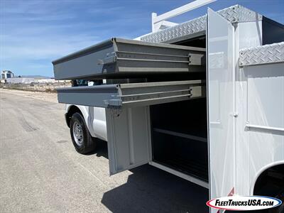 2012 Ford F-350 Super Duty XL  Utility Service Body w/ Tommy Lift Gate - Photo 14 - Las Vegas, NV 89103