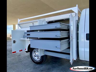 2012 Ford F-350 Super Duty XL  Utility Service Body w/ Tommy Lift Gate - Photo 56 - Las Vegas, NV 89103