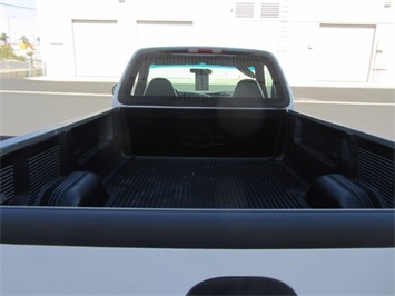 2001 Ford F-150 XL, F150, F-150, 8 Foot Fleet Side Bed, Long Bed   - Photo 11 - Las Vegas, NV 89103