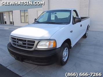 2001 Ford F-150 XL, F150, F-150, 8 Foot Fleet Side Bed, Long Bed   - Photo 4 - Las Vegas, NV 89103