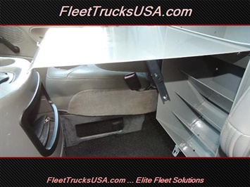 2004 Ford E-Series Cargo E-350 SD   - Photo 44 - Las Vegas, NV 89103