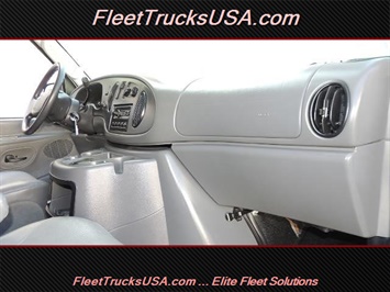 2004 Ford E-Series Cargo E-350 SD   - Photo 52 - Las Vegas, NV 89103