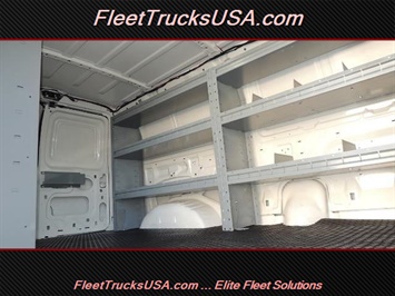 2004 Ford E-Series Cargo E-350 SD   - Photo 37 - Las Vegas, NV 89103