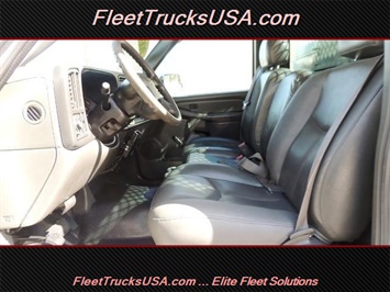 2007 Chevrolet Silverado 2500 W/T UTILITY BED SERVICE TRUCK   - Photo 4 - Las Vegas, NV 89103