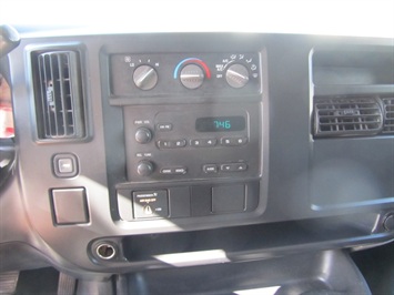 2004 Chevrolet Express 3500 Cargo   - Photo 22 - Las Vegas, NV 89103