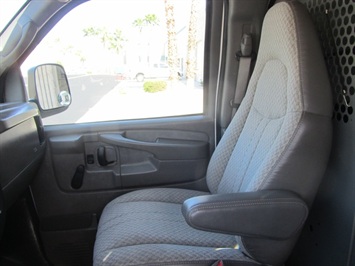 2004 Chevrolet Express 3500 Cargo   - Photo 23 - Las Vegas, NV 89103