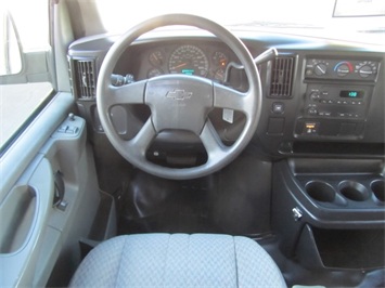 2005 Chevrolet Express 2500 Cargo   - Photo 29 - Las Vegas, NV 89103