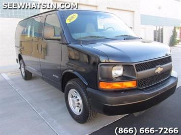 2005 Chevrolet Express 2500 Cargo   - Photo 1 - Las Vegas, NV 89103