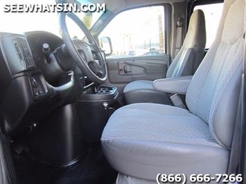 2005 Chevrolet Express 2500 Cargo   - Photo 3 - Las Vegas, NV 89103