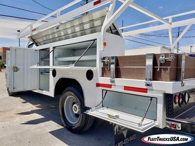 2011 Chevrolet Silverado 3500HD CC Work Truck  Contractors Utility Service Bed - Photo 3 - Las Vegas, NV 89103