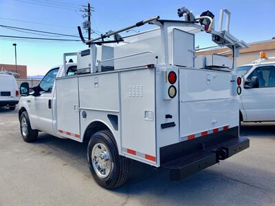 2006 Ford F-350 Super Duty XL  UTILITY SERVICE BED, UTILITY TRUCK - Photo 66 - Las Vegas, NV 89103