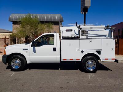 2006 Ford F-350 Super Duty XL  UTILITY SERVICE BED, UTILITY TRUCK - Photo 2 - Las Vegas, NV 89103