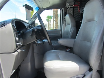 2001 Ford E-Series Van E150 Cargo Van, Used Cargo Vans, Fleet   - Photo 27 - Las Vegas, NV 89103