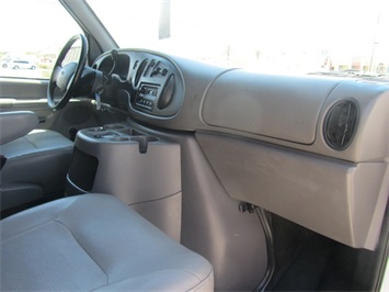 2001 Ford E-Series Van E150 Cargo Van, Used Cargo Vans, Fleet   - Photo 24 - Las Vegas, NV 89103