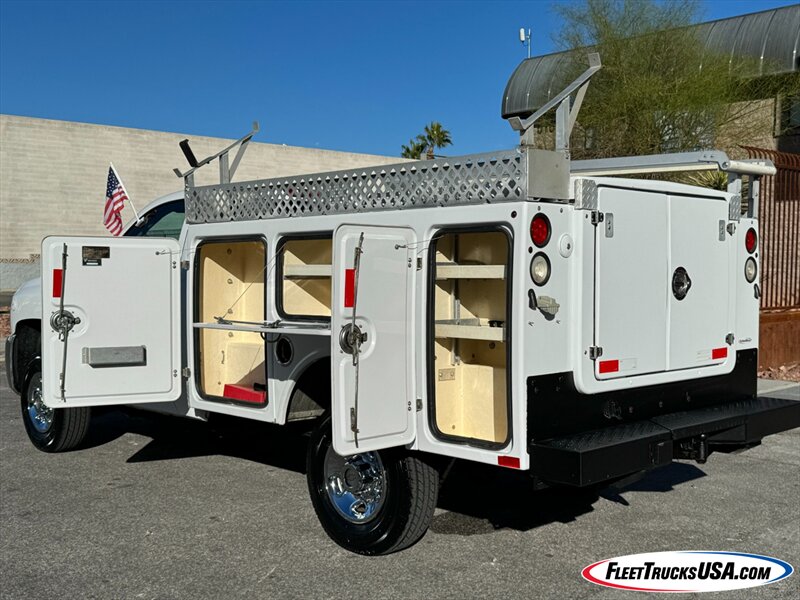 2008 Chevrolet Silverado 2500 Utility Service Body Truck  
