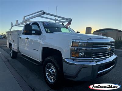 2015 Chevrolet Silverado 2500 4WD Crew Cab w/ Enclosed Telescopic Utility  Service Body Truck - Photo 1 - Las Vegas, NV 89103