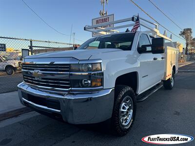 2015 Chevrolet Silverado 2500 4WD Crew Cab w/ Enclosed Telescopic Utility  Service Body Truck - Photo 3 - Las Vegas, NV 89103