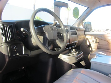 2006 Chevrolet Express 1500 Cargo Van For Sale, Vans, Commercial Van,  Camper Van, Work - Photo 41 - Las Vegas, NV 89103