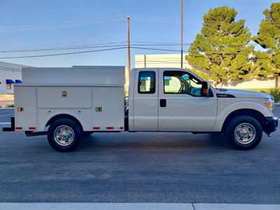 2015 Ford F-250 Super Duty XL  Super Cab Enclosed Utility Truck - Photo 32 - Las Vegas, NV 89103