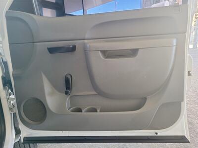 2014 Chevrolet Silverado 2500 Work  Utility Service Body - Photo 10 - Las Vegas, NV 89103