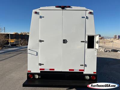 2017 Chevrolet Express 3500  Cutaway w/ Walk-In 6'4 " Interior KUV - Photo 11 - Las Vegas, NV 89103