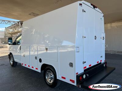 2017 Chevrolet Express 3500  Cutaway w/ Walk-In 6'4 " Interior KUV - Photo 21 - Las Vegas, NV 89103