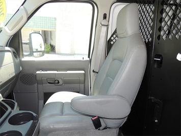 2009 Ford E-Series Cargo E-250, E250, Econoline, used cargo van, cargo vans   - Photo 25 - Las Vegas, NV 89103