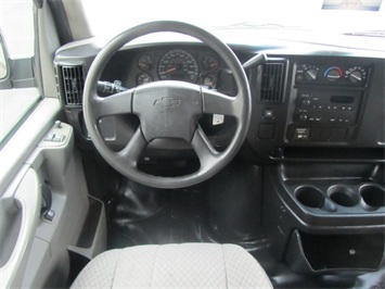 2005 Chevrolet Express 2500 Cargo   - Photo 36 - Las Vegas, NV 89103