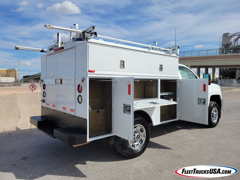 2015 Chevrolet Silverado 2500 w/ Enclosed KUV Service / Utility Body  