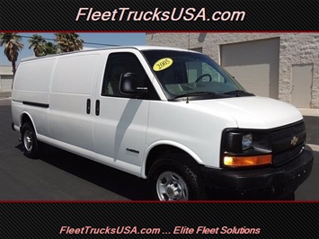 2005 Chevrolet Express 3500 One Ton EXTENDED Cargo Van !   - Photo 1 - Las Vegas, NV 89103