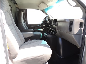 2005 Chevrolet Express 3500 One Ton EXTENDED Cargo Van !   - Photo 30 - Las Vegas, NV 89103