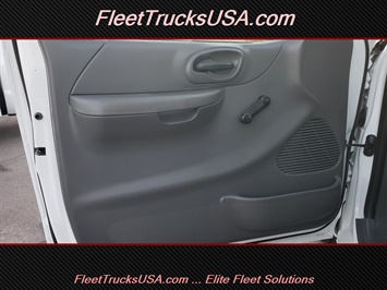 2001 Ford F-150 XL Fleet Work Truck, 8 Foot Long Bed   - Photo 16 - Las Vegas, NV 89103