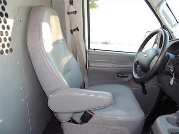 2004 Ford E-Series Cargo E-250 Cargo Van, E250, Ford Van, E-Series   - Photo 29 - Las Vegas, NV 89103