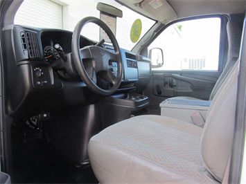 2006 Chevrolet Express 3500 Cargo   - Photo 25 - Las Vegas, NV 89103