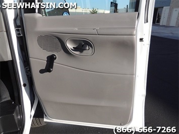 2001 Ford E-Series Cargo E-250, E-Series, Econoline, Used Cargo van, Cargo   - Photo 31 - Las Vegas, NV 89103