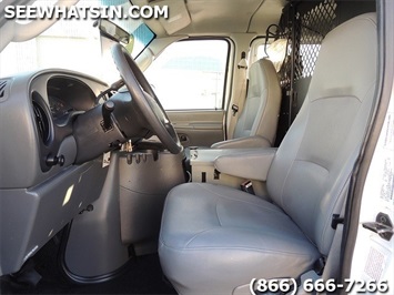 2004 Ford E-Series Cargo E-250, E250, Used Cargo Van, Cargo Vans, Fleet   - Photo 4 - Las Vegas, NV 89103