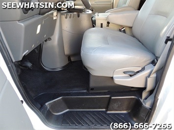 2004 Ford E-Series Cargo E-250, E250, Used Cargo Van, Cargo Vans, Fleet   - Photo 22 - Las Vegas, NV 89103