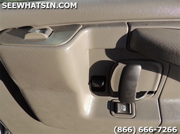 2006 Chevrolet Express 3500 Cargo   - Photo 32 - Las Vegas, NV 89103