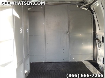 2006 Chevrolet Express 3500 Cargo   - Photo 27 - Las Vegas, NV 89103