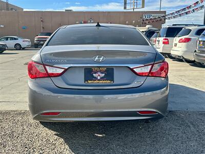 2012 Hyundai Sonata Limited   - Photo 5 - Ridgecrest, CA 93555