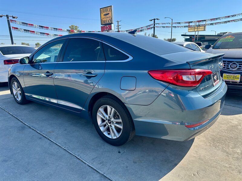 2016 Hyundai Sonata SE   - Photo 6 - Ridgecrest, CA 93555