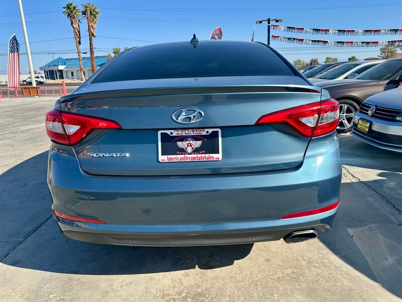 2016 Hyundai Sonata SE   - Photo 5 - Ridgecrest, CA 93555
