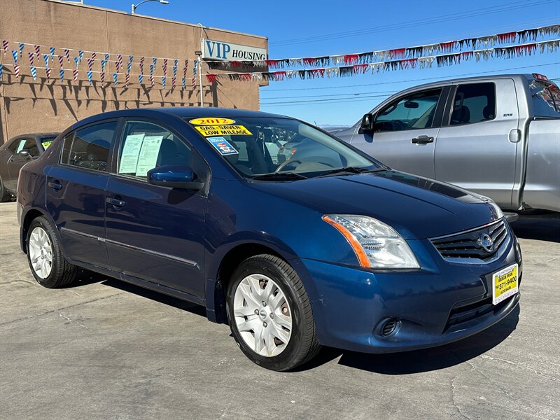 2012 Nissan Sentra 2.0 photo 3