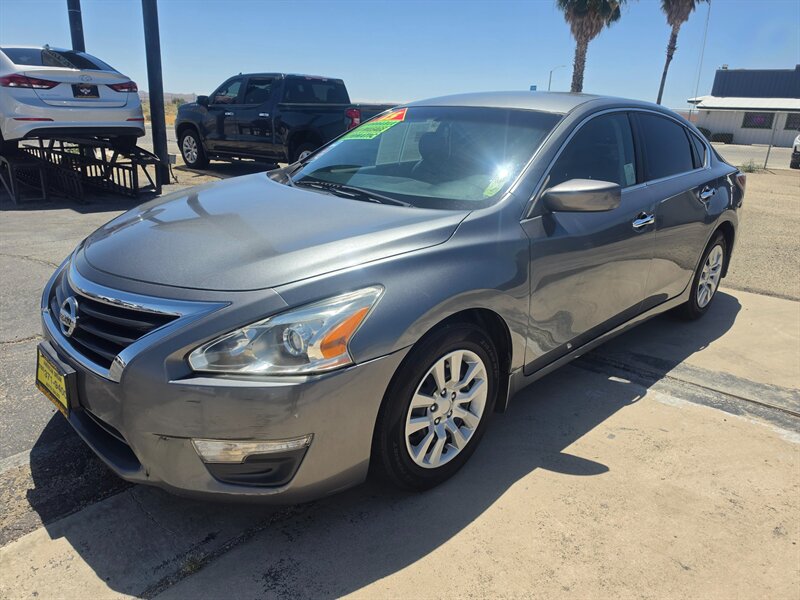 2015 Nissan Altima 2.5 S's photo
