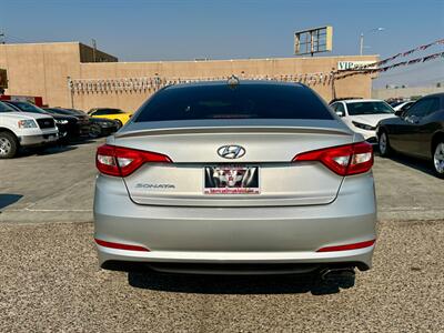 2016 Hyundai SONATA SE   - Photo 5 - Ridgecrest, CA 93555